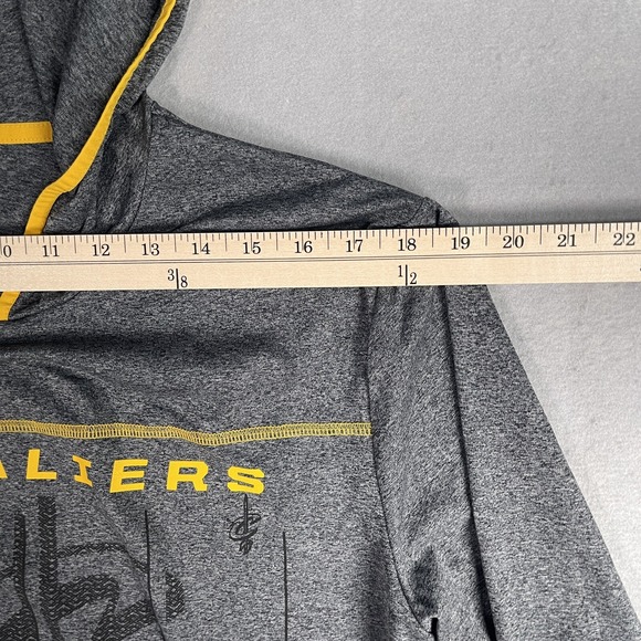 NBA 3XT Cool Hoodie pull over Shirt men Medium Cleveland Cavs‎ Long Sleeve - Picture 5 of 9